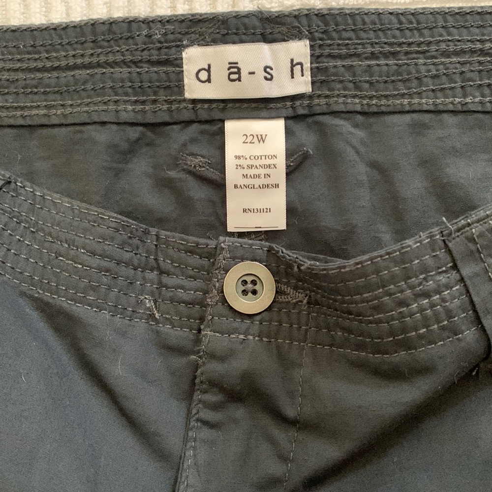 D A - S H size 22W  dark gray shorts new without tags